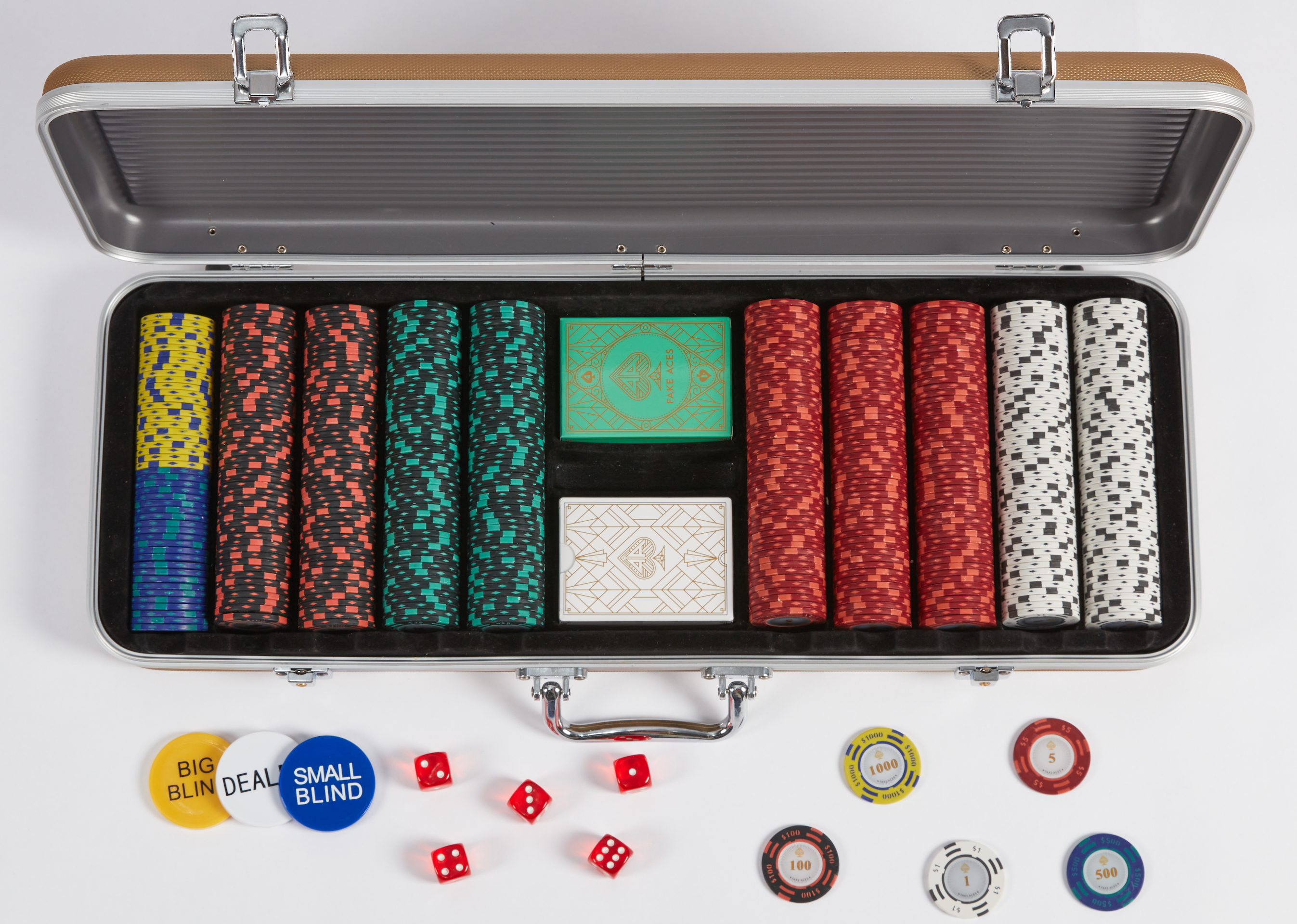 Poker☆ fake です Amazon.com: FAKE ACES Poker Chip Set-300 Clay Poker Chips with